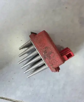 Audi A4 S4 B5 8D Heater blower motor/fan resistor 5DS00646700
