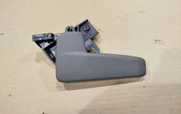 Volkswagen Crafter Engine bonnet (hood) release handle 517823633B 6R1823533