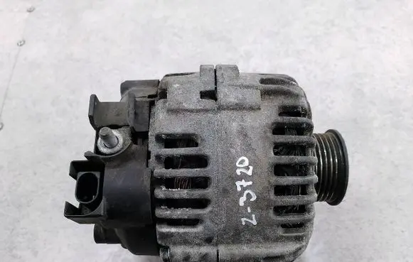 BMW 1 E81 E87 Generator/alternator 7799180