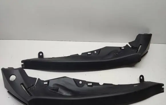 BMW 7 E65 E66 Rear seat side bottom trim 7004477 7004478 11242010