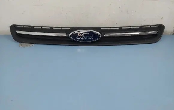 Ford Escape III Front bumper upper radiator grill CJ548200DD CJ548150DCW