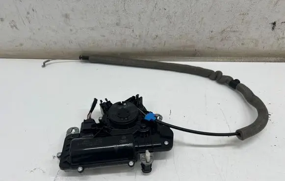 Audi Q3 F3 Tailgate/trunk/boot lift motor 5TA827887C
