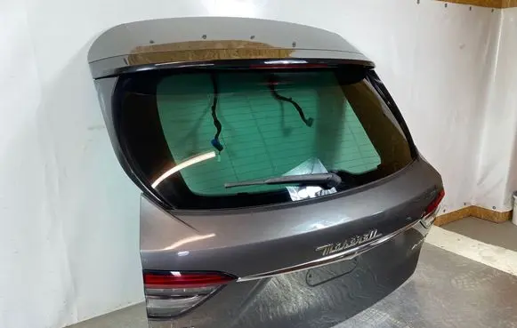 Maserati Levante Tailgate/trunk/boot lid 