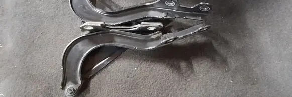 Jeep Cherokee Engine bonnet/hood hinges