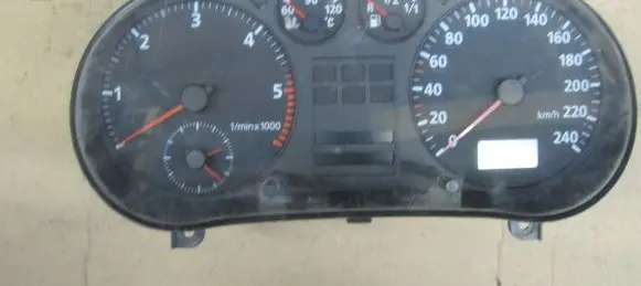 Audi A3 S3 8V Speedometer (instrument cluster) 8L0919860