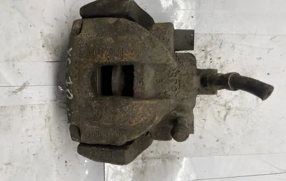 Volvo XC60 Rear brake caliper