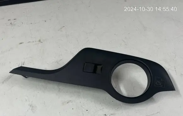 Toyota C-HR I Electric window control switch 74271-F4010