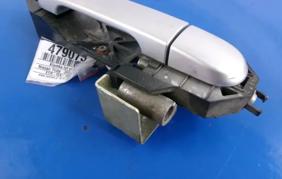Nissan Tiida C11 Rear door exterior handle