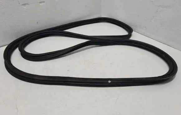 Toyota Verso-S Trunk rubber seal (body) 