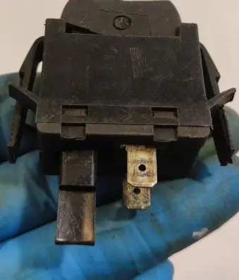 Volkswagen Golf I Windscreen/window heater switch 321959621