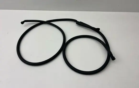 Mercedes-Benz SL R230 Windshield washer fluid hose A2308600392