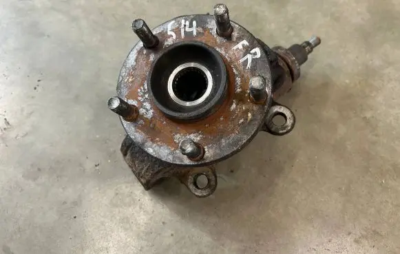 Nissan Primera Front wheel hub spindle knuckle