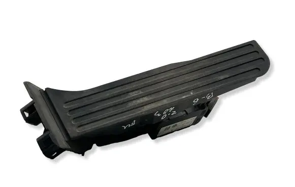 Skoda Superb B6 (3T) Accelerator throttle pedal 1K1721503L