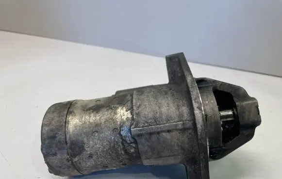 Opel Zafira B Starter motor 8980147431
