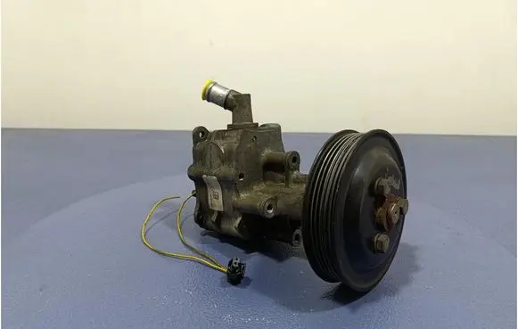 BMW 5 F10 F11 Power steering pump 6798665