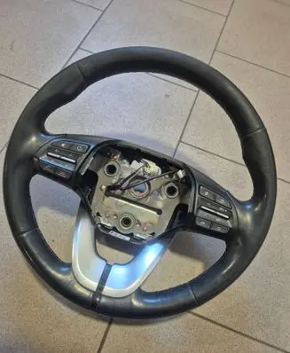Hyundai i30 Steering wheel 56100G4270