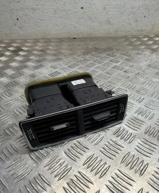 Audi Q7 4M Rear air vent grill 4M0819203