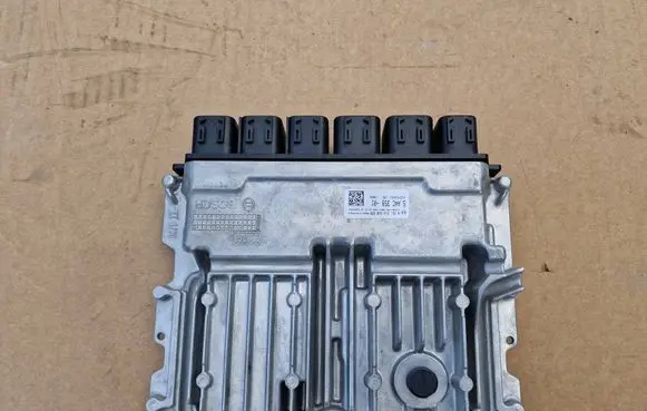 BMW 3 G20 G21 Engine control unit/module 5A4C359 033769491
