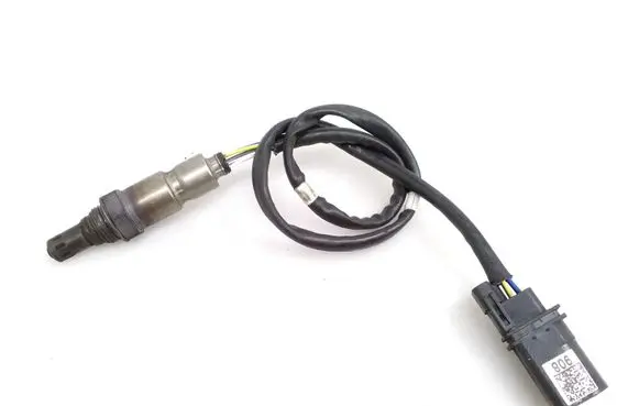 Volkswagen PASSAT B8 Lambda probe sensor 04L906262AF