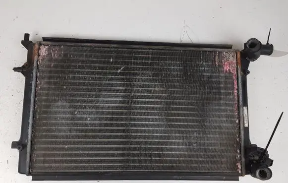 Volkswagen Golf Plus Coolant radiator 1K0121251P