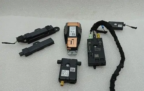 BMW M4 G82 G83 Aerial antenna switch 9825130
