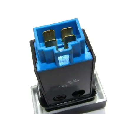 KIA Rio Windscreen/window heater switch