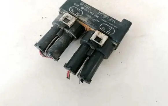 Coolant fan relay