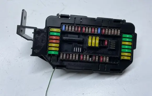 BMW X5 F15 Fuse module 6819653