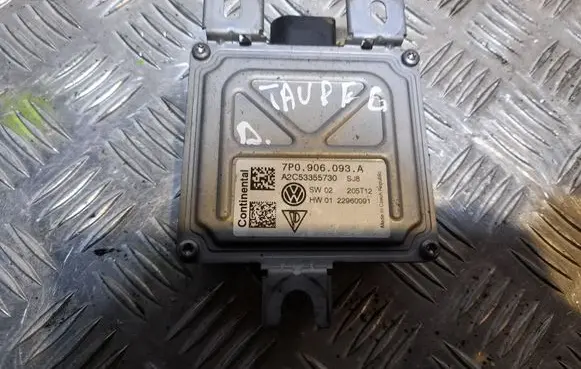 Volkswagen Touareg II Fuel injection pump control unit/module 7P0906093A