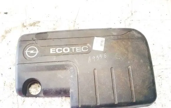 Opel Astra J Engine cover (trim) 55581775 55581776
