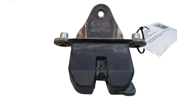 Skoda Octavia Mk2 (1Z) Tailgate/trunk/boot lock/catch/latch 1Z5827501E
