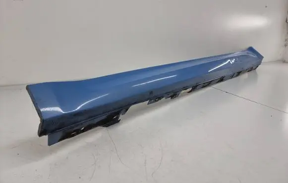 BMW M3 F80 Sill 8055987