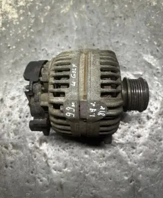 Volkswagen Golf IV Generator/alternator 0124525525