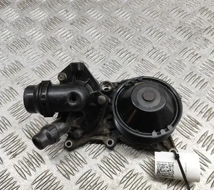BMW 3 F30 F35 F31 Water pump 8507326