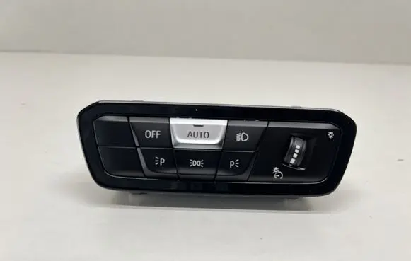BMW 8 G15 Light switch 5A16B09