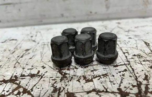 Honda FR-V Nuts/bolts 