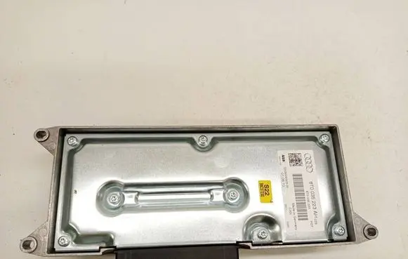 Audi A4 S4 B8 8K Sound amplifier 8T0035223AH