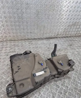 Volkswagen Tiguan AdBlue liquid reservoir 5QF131877L