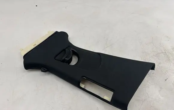 Audi RS6 C7 (B) pillar trim (top) 4G0867243A