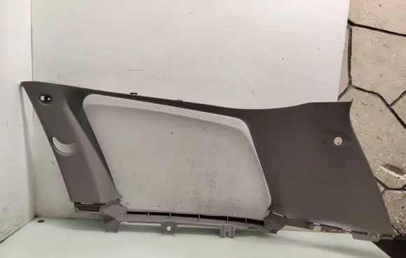 Mitsubishi Grandis (C) pillar trim MR576120