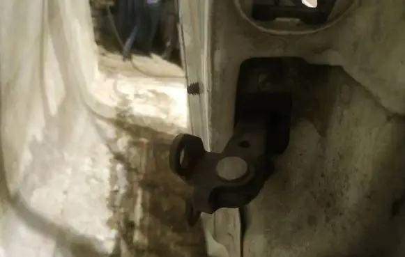 Ford Transit Front door check strap stopper