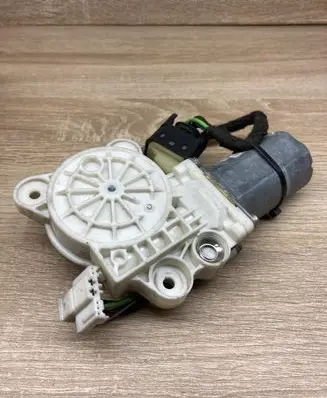 Mercedes-Benz E W211 Front door window regulator motor A2118203042 0130821971