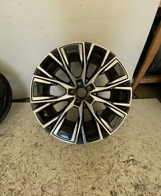 BMW i4 R20 alloy rim 8747311