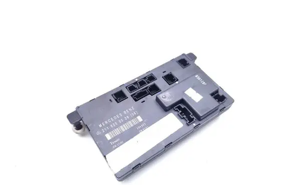 Mercedes-Benz E AMG W211 Door control unit/module 2118200526