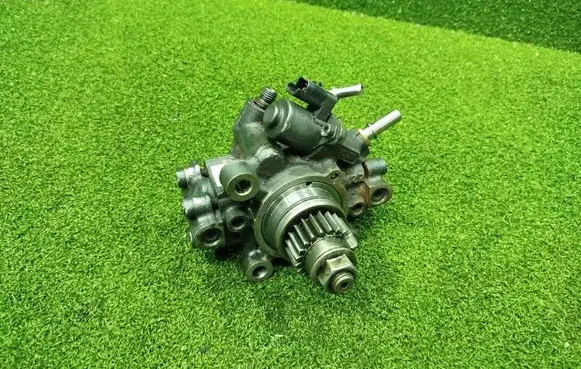 Renault Master III Fuel injection high pressure pump 167001930R A2C97864000 2014800578