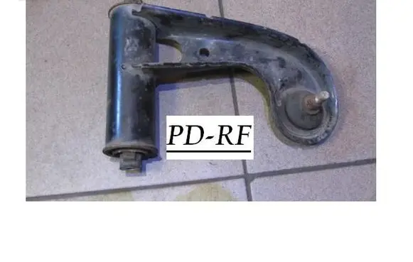 Mercedes-Benz E W210 Front lower control arm/wishbone 51281573