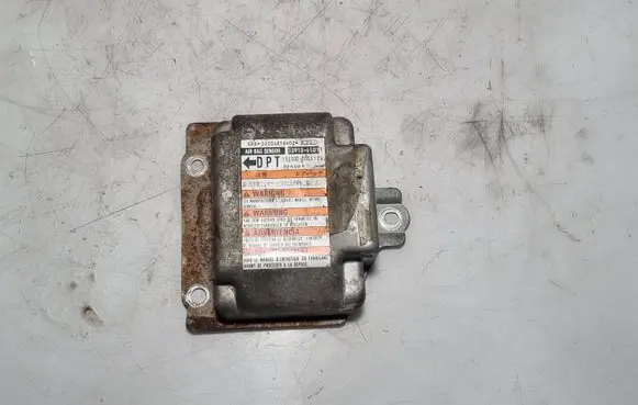Suzuki Grand Vitara I Airbag control unit/module 3891065D1 152300204312V