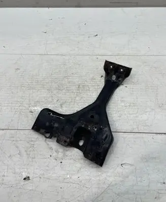 Volkswagen Tiguan Radiator support slam panel bracket 