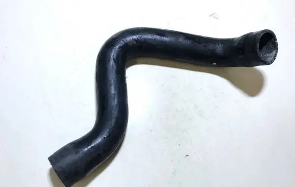 Volvo V70 Engine coolant pipe/hose 30723970
