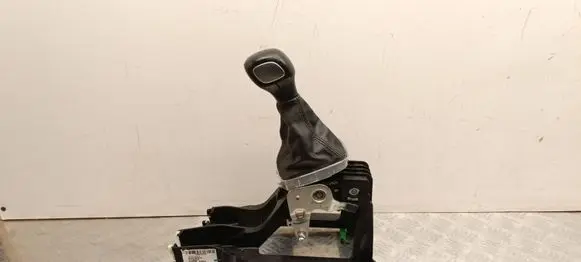 Volvo XC40 Gear shifter/selector 8888760273